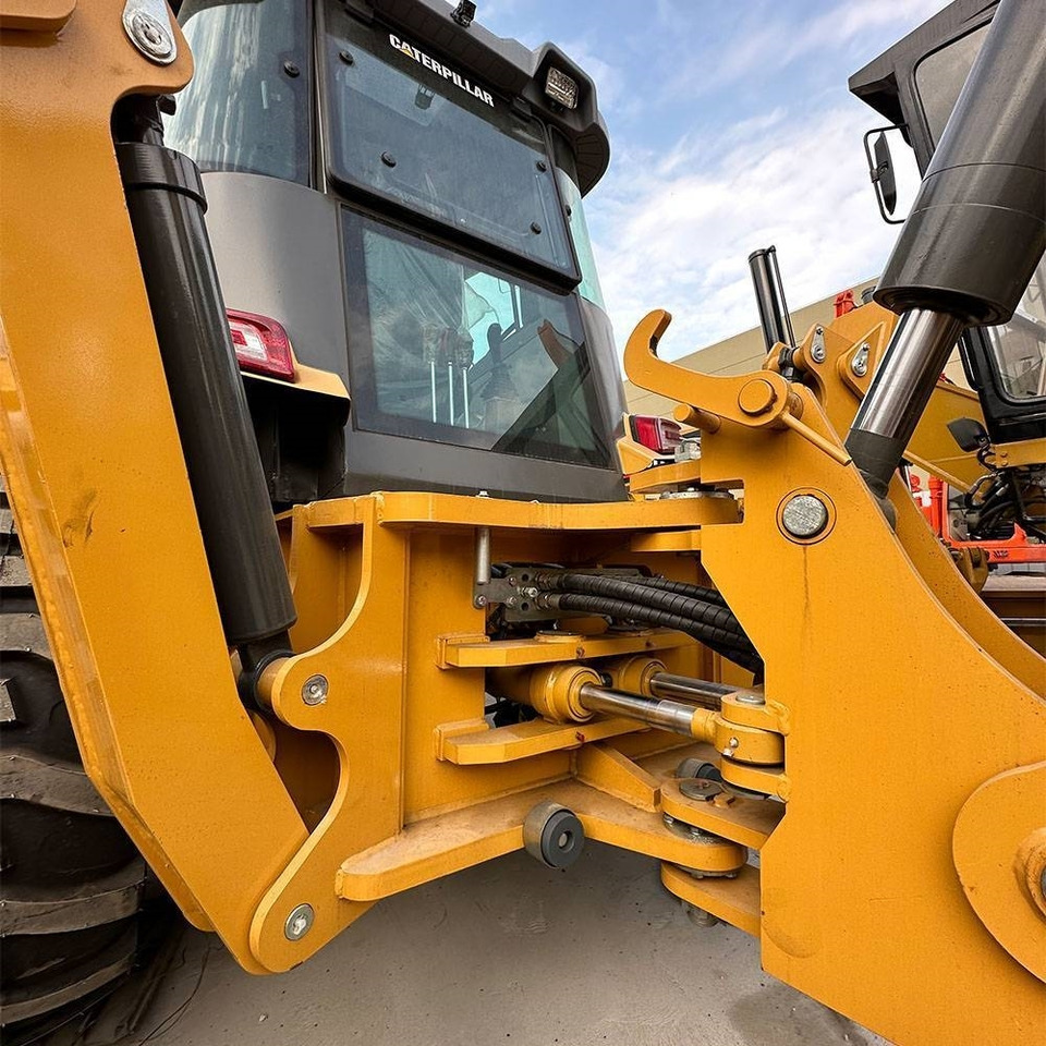 Ekskavators-iekrāvējs CAT 420 F: foto 13