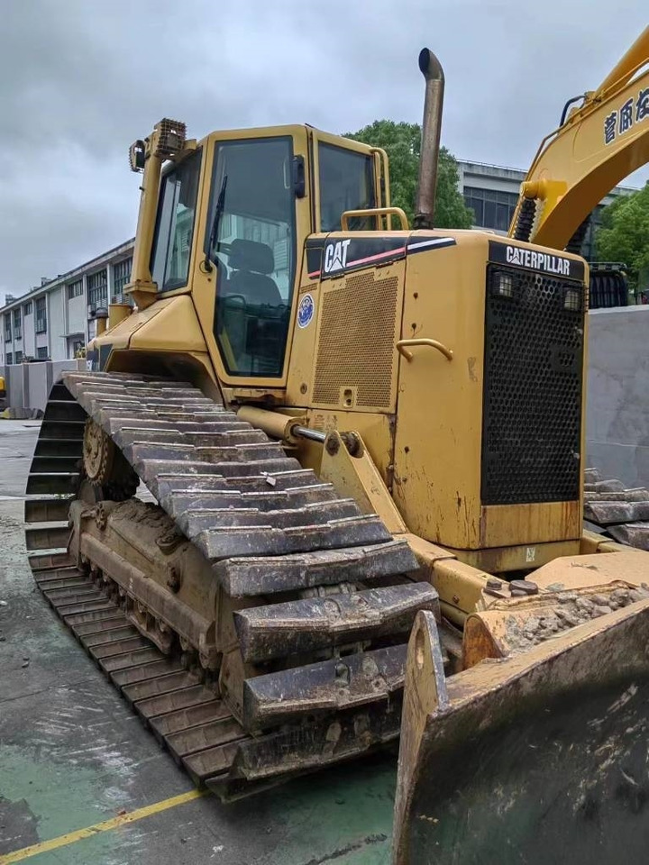 CAT D5N - Buldozers: foto 4 CAT D5N - Buldozers: foto 4