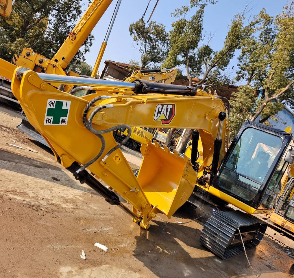 CATERPILLAR 313D2GC - Kāpurķēžu ekskavators: foto 4 CATERPILLAR 313D2GC - Kāpurķēžu ekskavators: foto 4