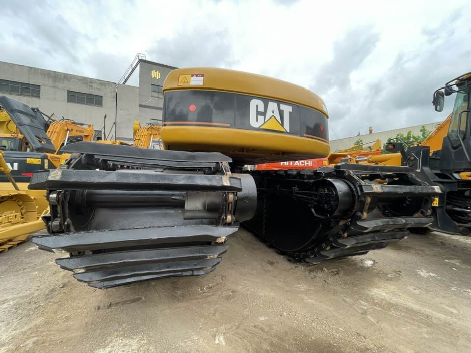 Caterpillar 320CL - Ekskavators: foto 4 Caterpillar 320CL - Ekskavators: foto 4
