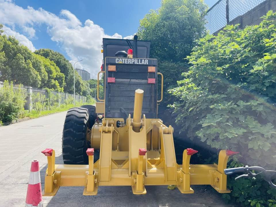 Caterpillar CAT 140H - Greiders: foto 2 Caterpillar CAT 140H - Greiders: foto 2