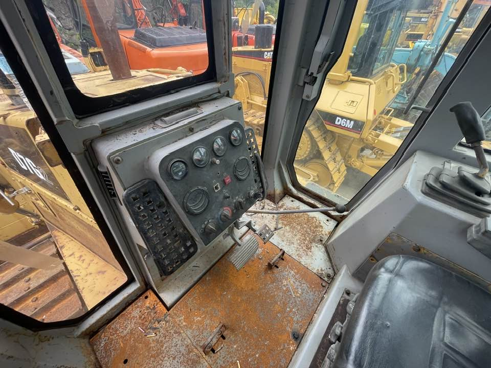 Celtniecības tehnika Caterpillar D7G2 LGP: foto 6