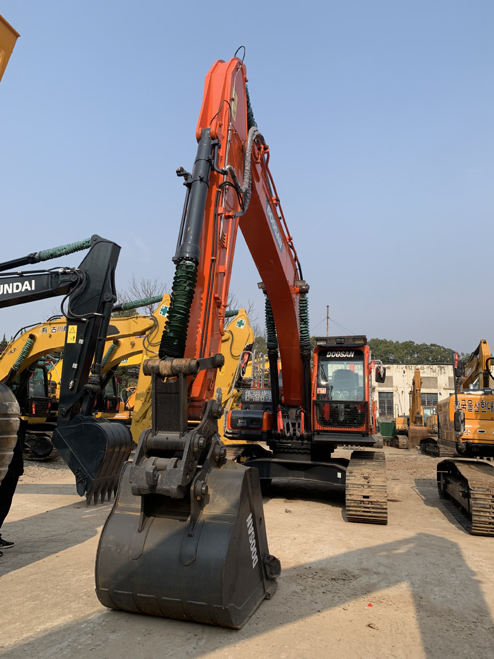 DOOSAN DX300LC-9C - Riteņu ekskavators: foto 2 DOOSAN DX300LC-9C - Riteņu ekskavators: foto 2
