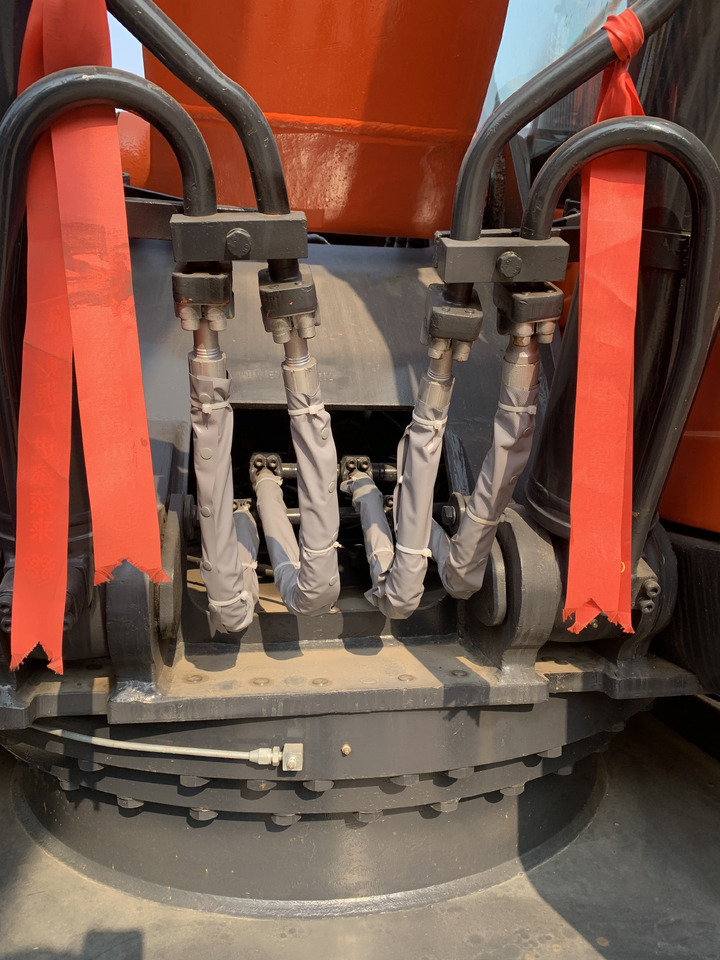 DOOSAN DX300LC-9C - Riteņu ekskavators: foto 5 DOOSAN DX300LC-9C - Riteņu ekskavators: foto 5