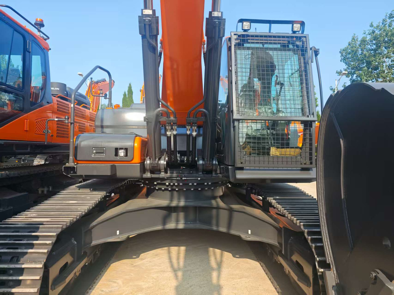 Develon DX360LCA-7M - Kāpurķēžu ekskavators: foto 3 Develon DX360LCA-7M - Kāpurķēžu ekskavators: foto 3