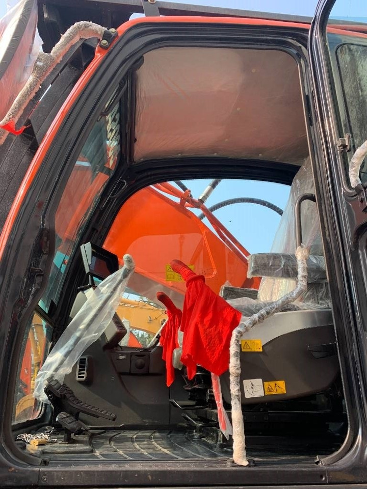 Doosan DX 340 LCA - Kāpurķēžu ekskavators: foto 5 Doosan DX 340 LCA - Kāpurķēžu ekskavators: foto 5