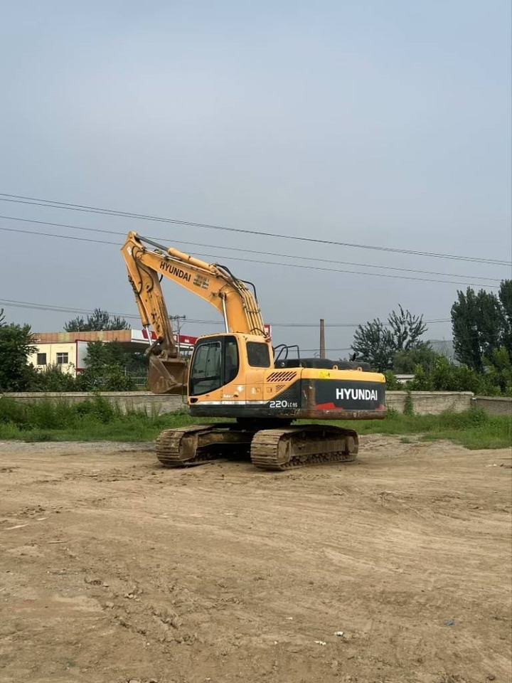 Hyundai R220-9S - Kāpurķēžu ekskavators: foto 1 Hyundai R220-9S - Kāpurķēžu ekskavators: foto 1
