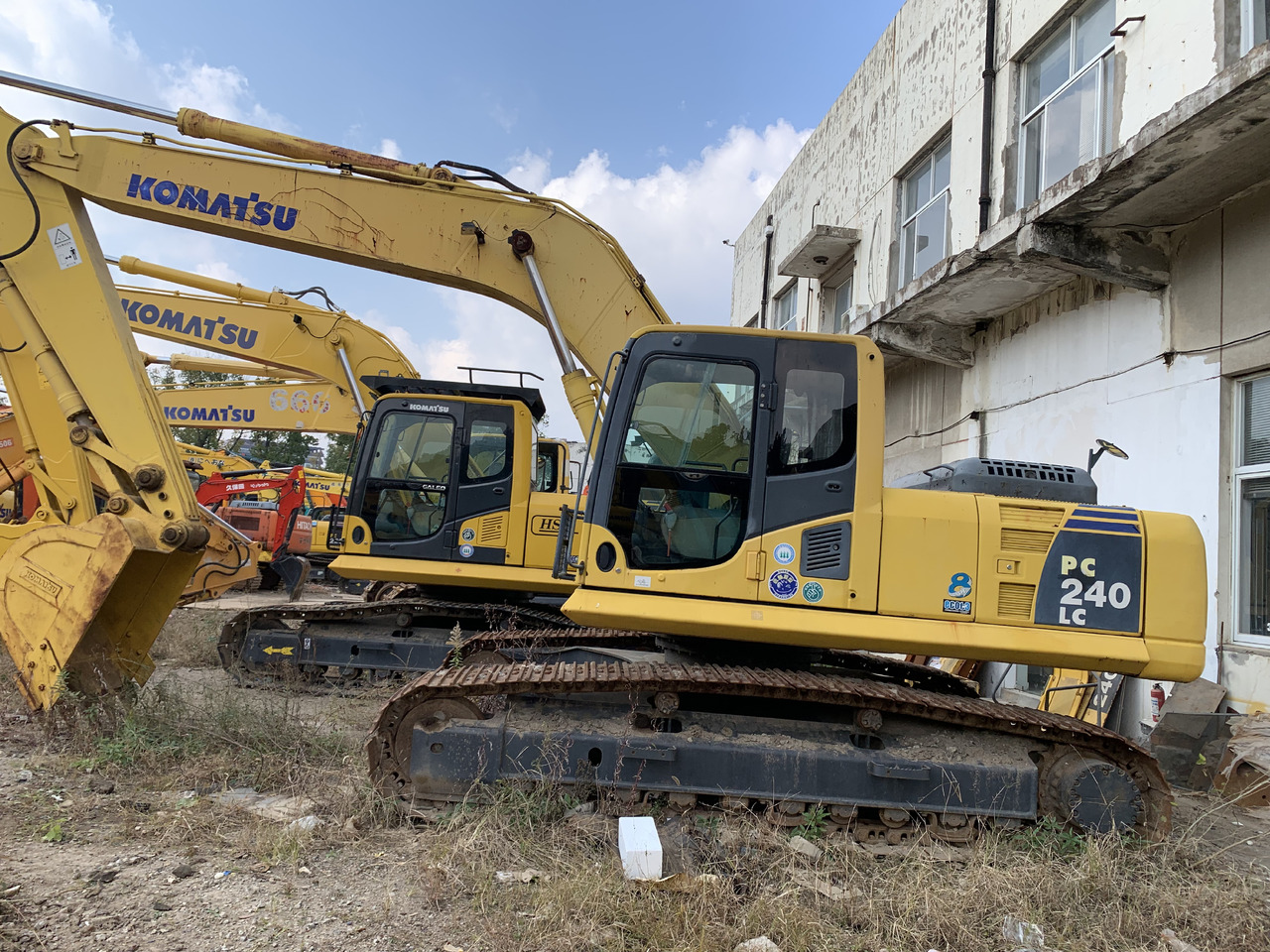 KOMATSU PC240 - Kāpurķēžu ekskavators: foto 2 KOMATSU PC240 - Kāpurķēžu ekskavators: foto 2