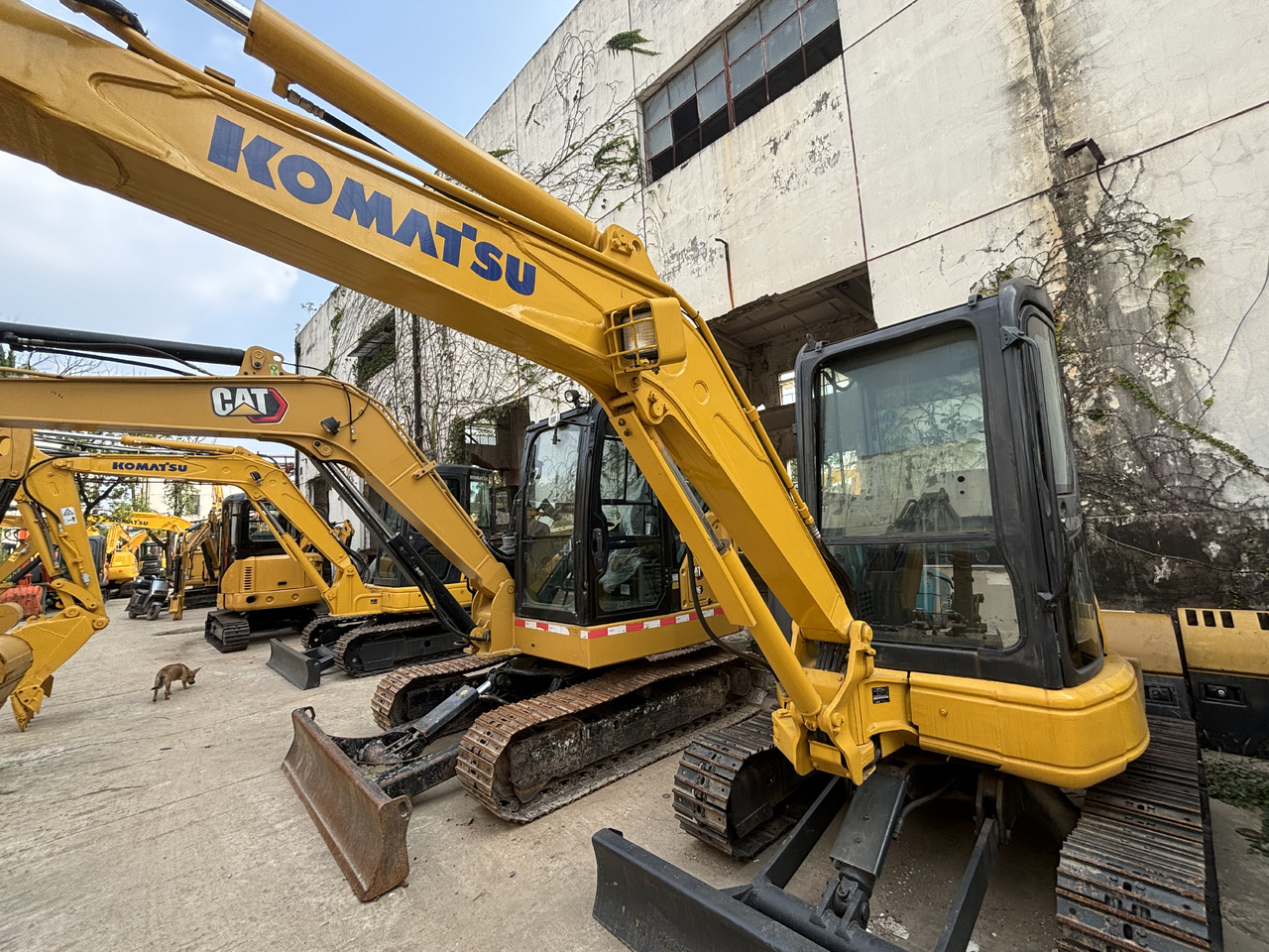 KOMATSU PC35MR - Mini-ekskavators: foto 3 KOMATSU PC35MR - Mini-ekskavators: foto 3