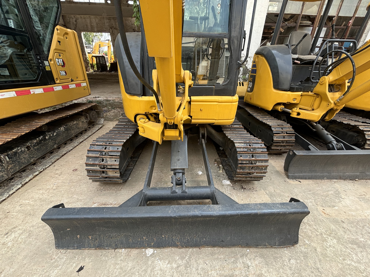 KOMATSU PC35MR - Mini-ekskavators: foto 5 KOMATSU PC35MR - Mini-ekskavators: foto 5