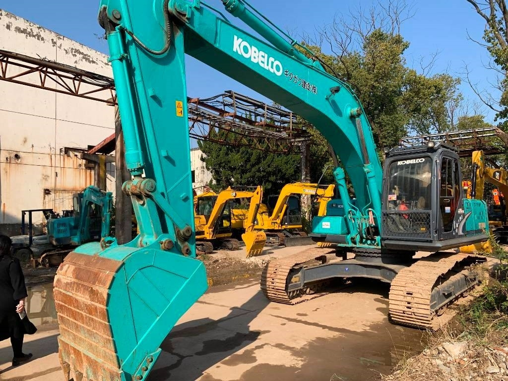 Kobelco SK 260 - Kāpurķēžu ekskavators: foto 2 Kobelco SK 260 - Kāpurķēžu ekskavators: foto 2