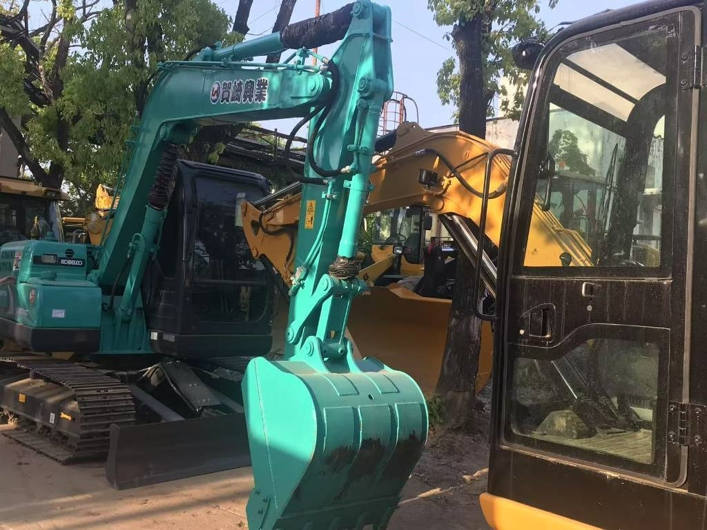 Kobelco SK 75 - Mini-ekskavators: foto 4 Kobelco SK 75 - Mini-ekskavators: foto 4
