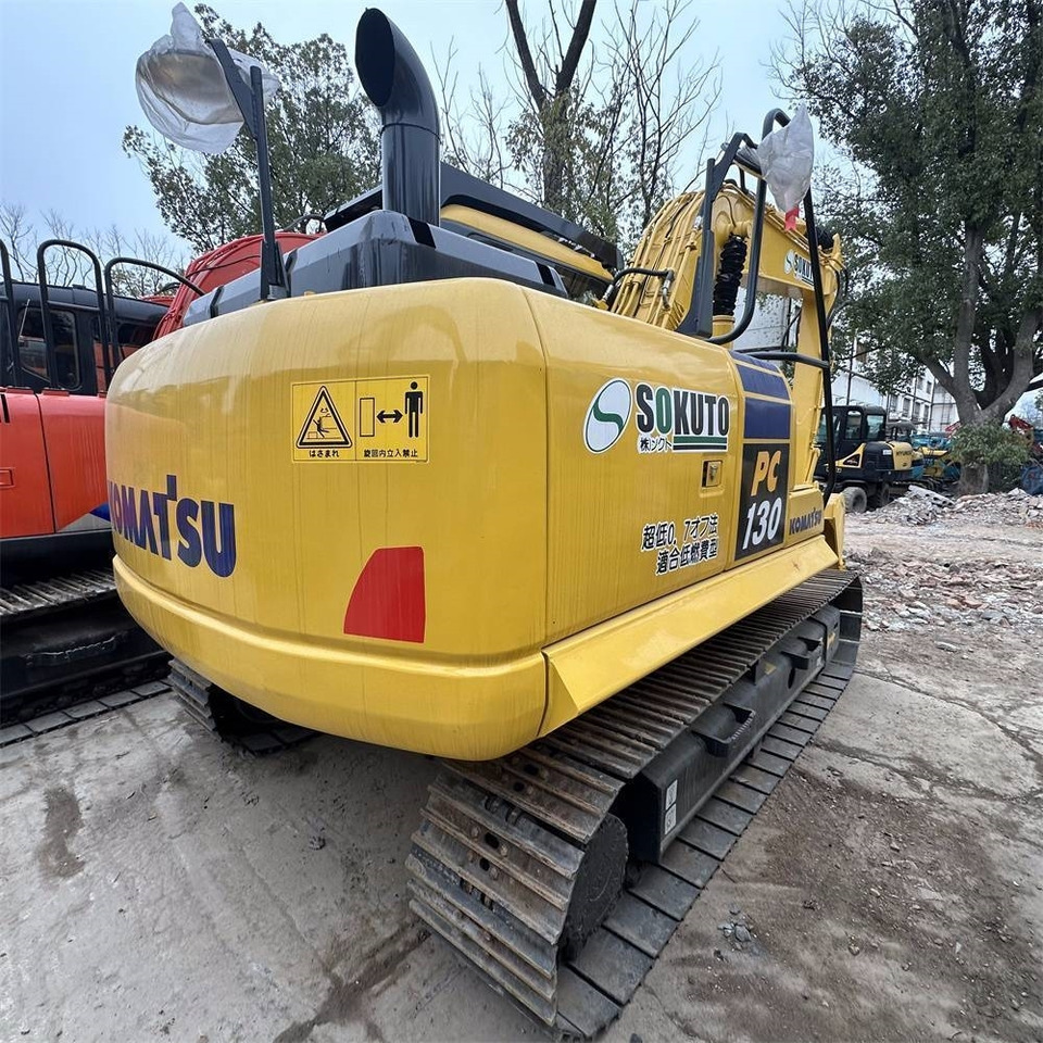 Komatsu PC 130-7 - Kāpurķēžu ekskavators: foto 4 Komatsu PC 130-7 - Kāpurķēžu ekskavators: foto 4