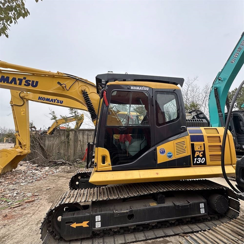 Komatsu PC 130-7 - Kāpurķēžu ekskavators: foto 3 Komatsu PC 130-7 - Kāpurķēžu ekskavators: foto 3