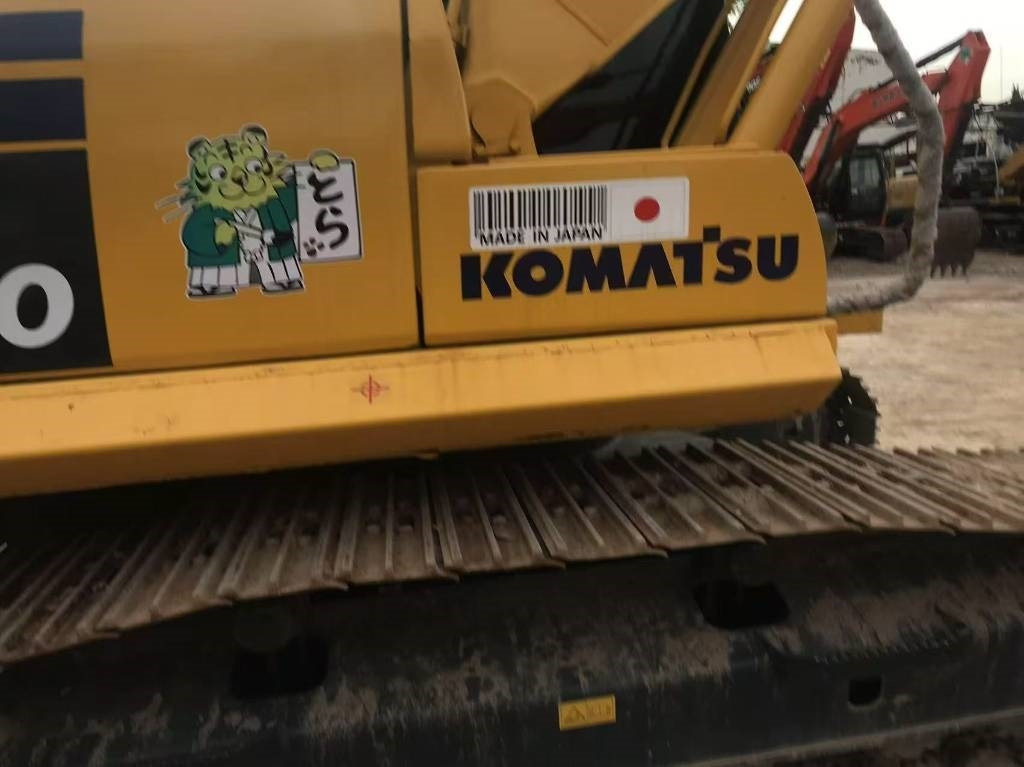 Komatsu PC 200-8 - Kāpurķēžu ekskavators: foto 4 Komatsu PC 200-8 - Kāpurķēžu ekskavators: foto 4