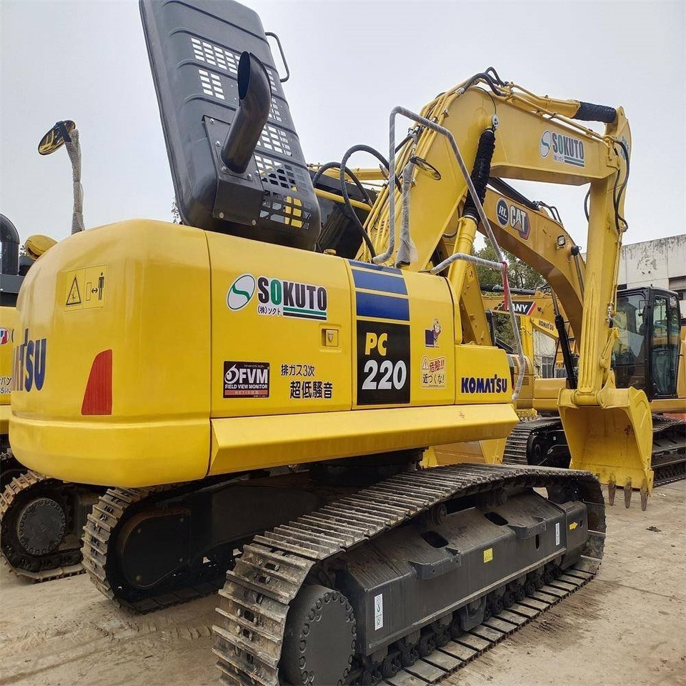 Komatsu PC 220 PC 220 - Kāpurķēžu ekskavators: foto 1 Komatsu PC 220 PC 220 - Kāpurķēžu ekskavators: foto 1