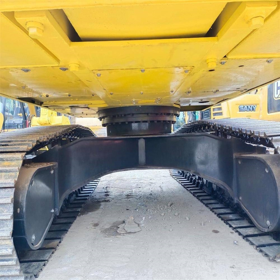 Komatsu PC 220 PC 220 - Kāpurķēžu ekskavators: foto 3 Komatsu PC 220 PC 220 - Kāpurķēžu ekskavators: foto 3