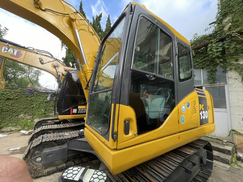 Komatsu PC130 - Mini-ekskavators: foto 5 Komatsu PC130 - Mini-ekskavators: foto 5