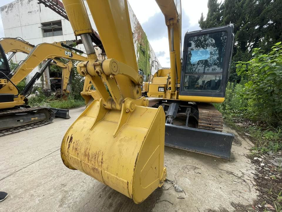 Komatsu PC70-8 - Mini-ekskavators: foto 3 Komatsu PC70-8 - Mini-ekskavators: foto 3