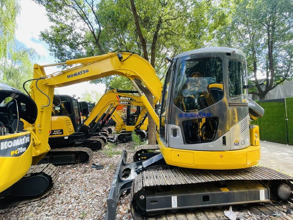 Komatsu PC78US-11 - Mini-ekskavators: foto 1 Komatsu PC78US-11 - Mini-ekskavators: foto 1