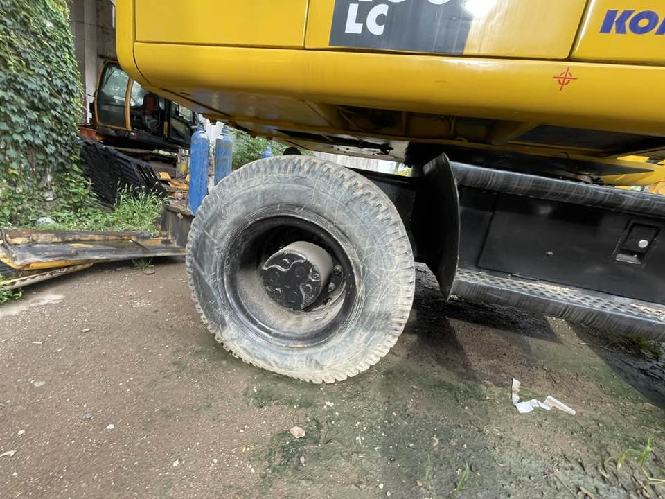 Komatsu PW160 - Riteņu ekskavators: foto 5 Komatsu PW160 - Riteņu ekskavators: foto 5