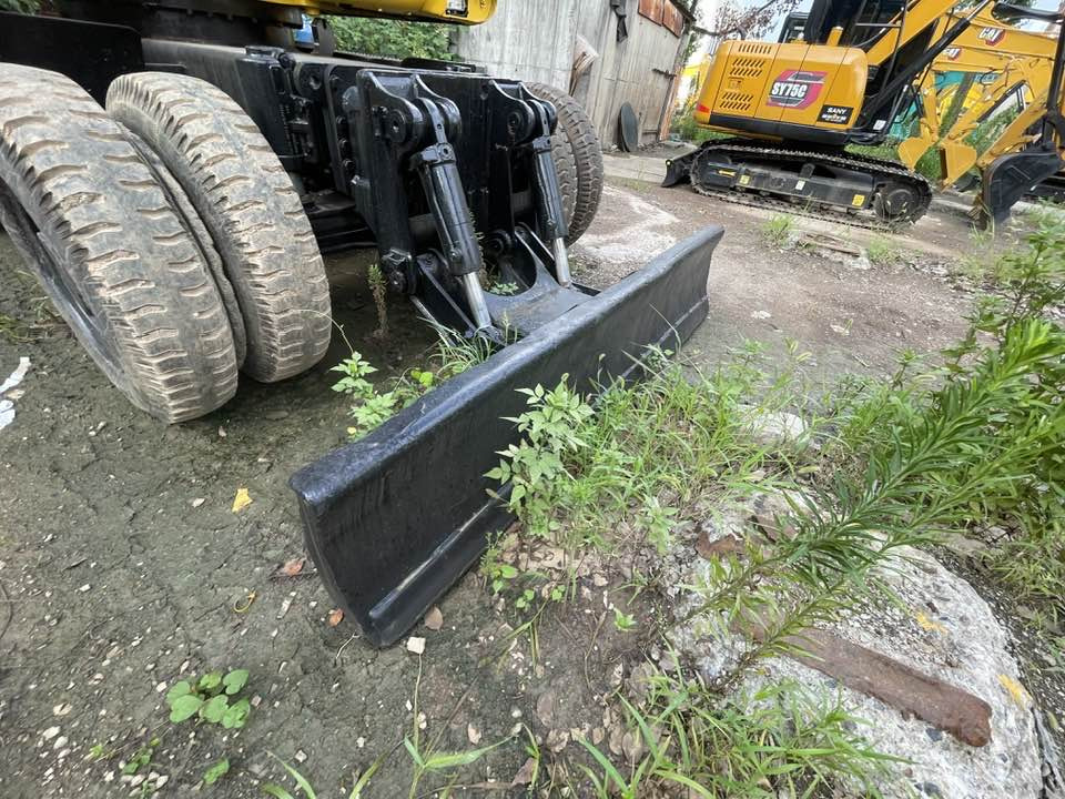 Komatsu PW160 - Riteņu ekskavators: foto 3 Komatsu PW160 - Riteņu ekskavators: foto 3