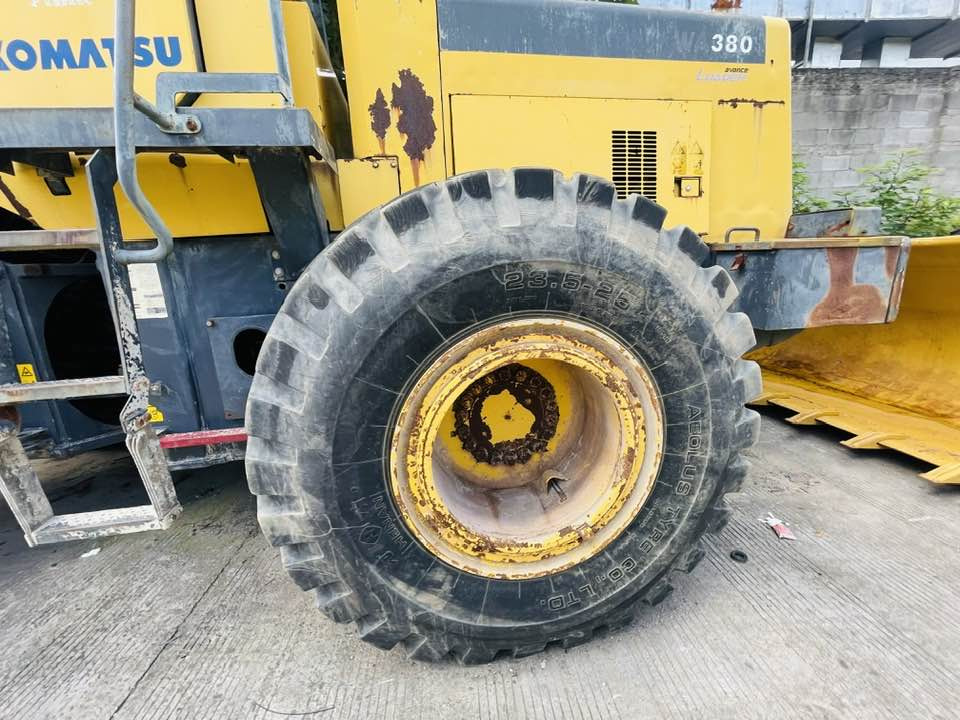 Komatsu WA380-8 - Riteņu iekrāvējs: foto 5 Komatsu WA380-8 - Riteņu iekrāvējs: foto 5