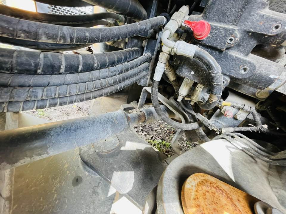 Komatsu WA380-8 - Riteņu iekrāvējs: foto 3 Komatsu WA380-8 - Riteņu iekrāvējs: foto 3