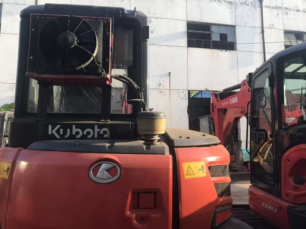Kubota KX 165 - Kāpurķēžu ekskavators: foto 2 Kubota KX 165 - Kāpurķēžu ekskavators: foto 2