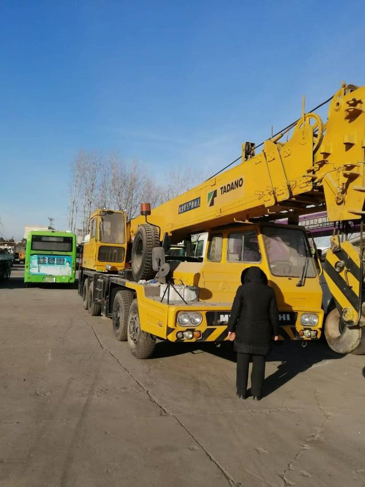TADANO TL 300 E - Celtnis: foto 1 TADANO TL 300 E - Celtnis: foto 1