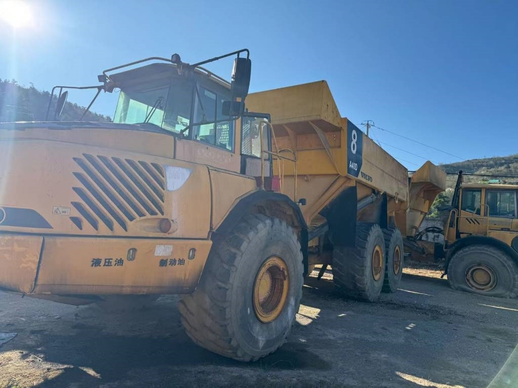 Volvo A 40 D - Artikulētias pašizgāzējs: foto 3 Volvo A 40 D - Artikulētias pašizgāzējs: foto 3