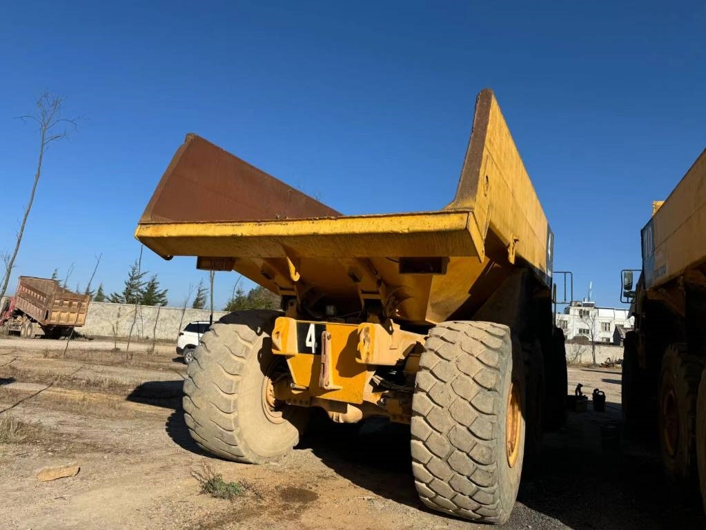 Volvo A 40 D - Artikulētias pašizgāzējs: foto 4 Volvo A 40 D - Artikulētias pašizgāzējs: foto 4
