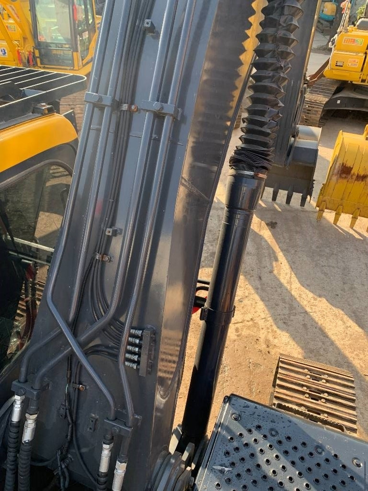 Volvo EC 210 - Kāpurķēžu ekskavators: foto 2 Volvo EC 210 - Kāpurķēžu ekskavators: foto 2