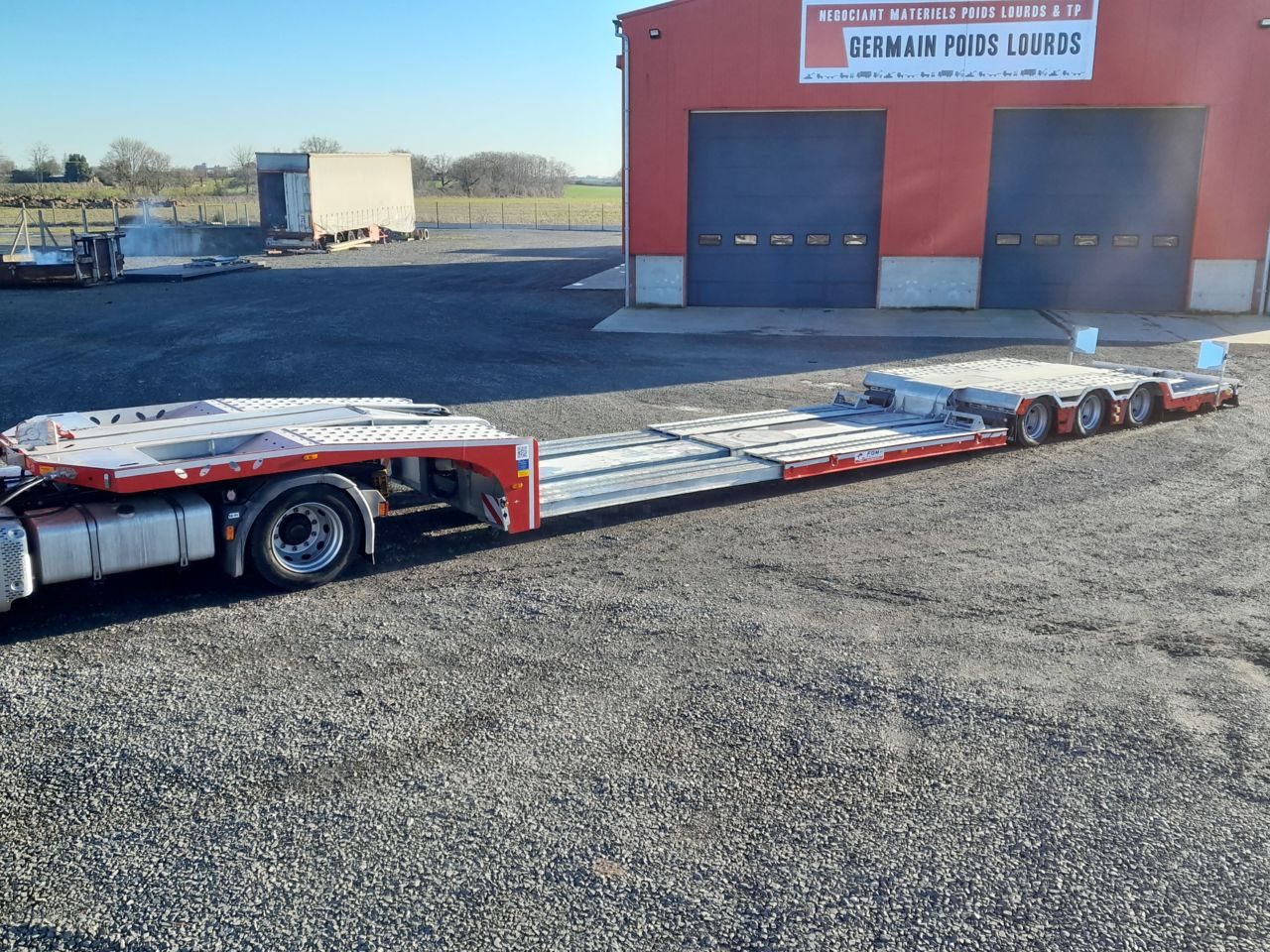 FGM FGM 32 plant carrier / low loader Semi-trailer - Puspiekabe zema profila platforma: foto 2 FGM FGM 32 plant carrier / low loader Semi-trailer - Puspiekabe zema profila platforma: foto 2