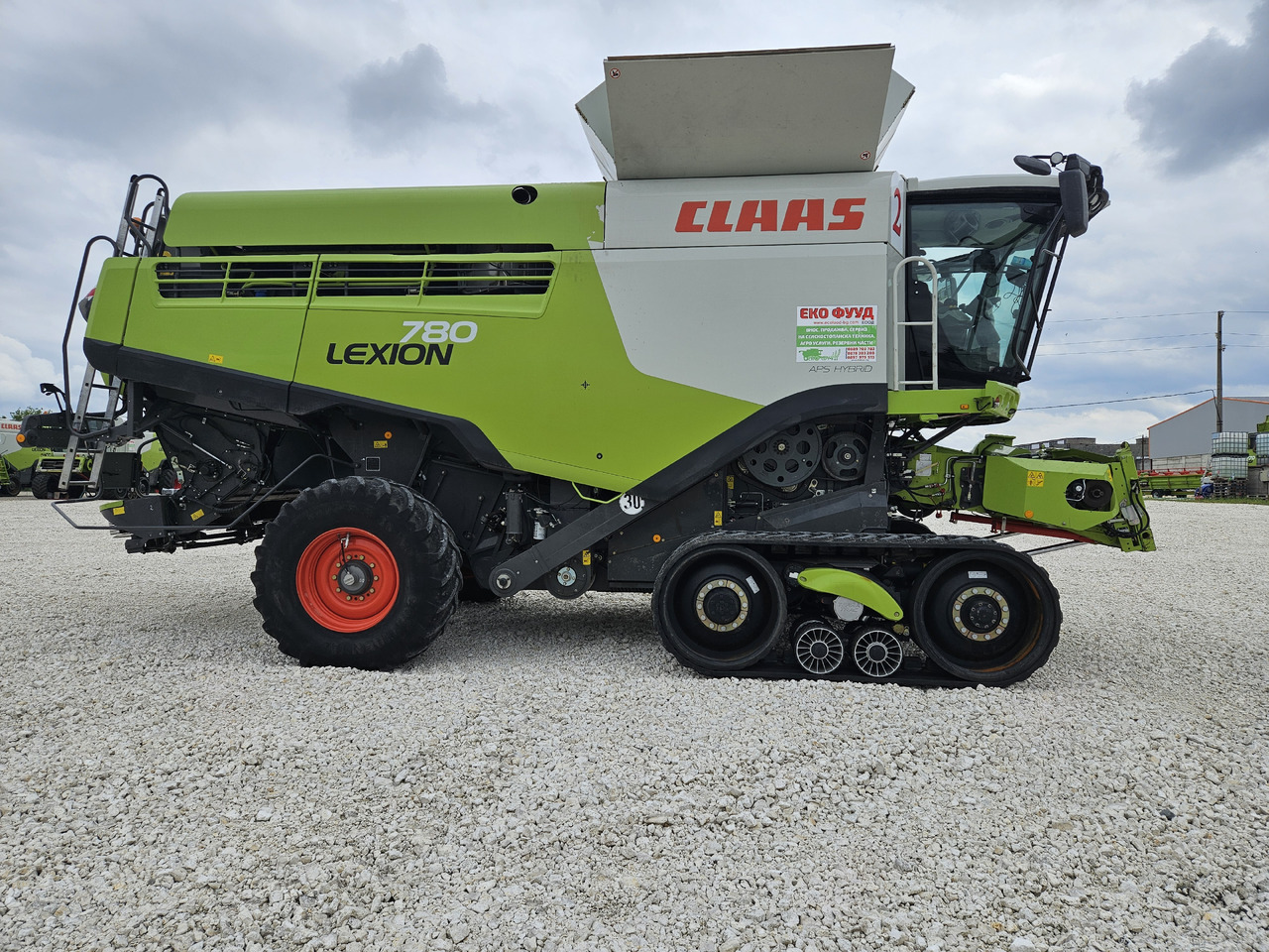 CLAAS LEXION 780 TT, V12.30 - Kombains: foto 2 CLAAS LEXION 780 TT, V12.30 - Kombains: foto 2