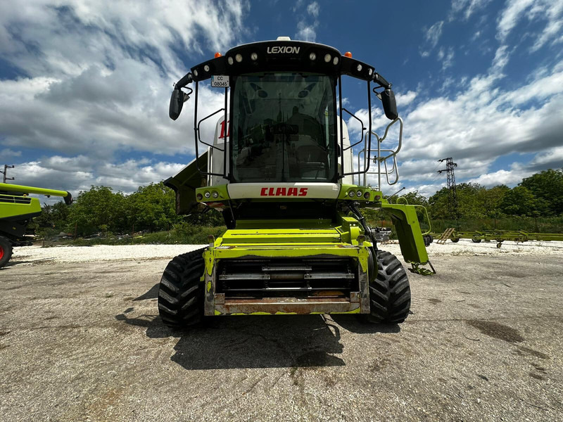 Claas Lexion 770 TT - Labības kombains: foto 2 Claas Lexion 770 TT - Labības kombains: foto 2