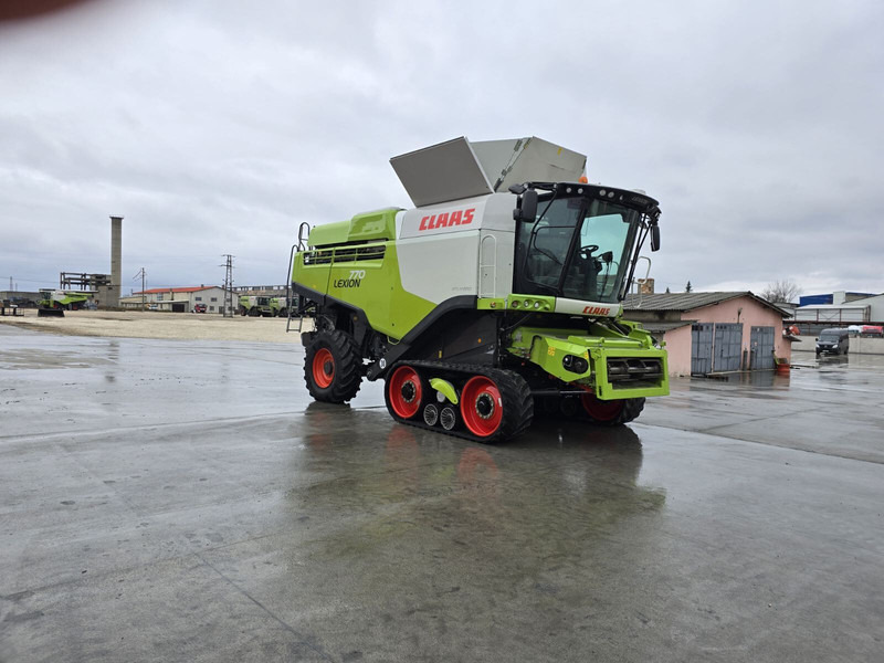 Claas Lexion 770 tt - Labības kombains: foto 4 Claas Lexion 770 tt - Labības kombains: foto 4