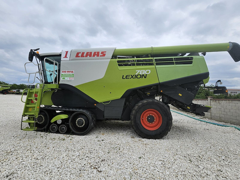 Claas Lexion 780 TT - Labības kombains: foto 2 Claas Lexion 780 TT - Labības kombains: foto 2