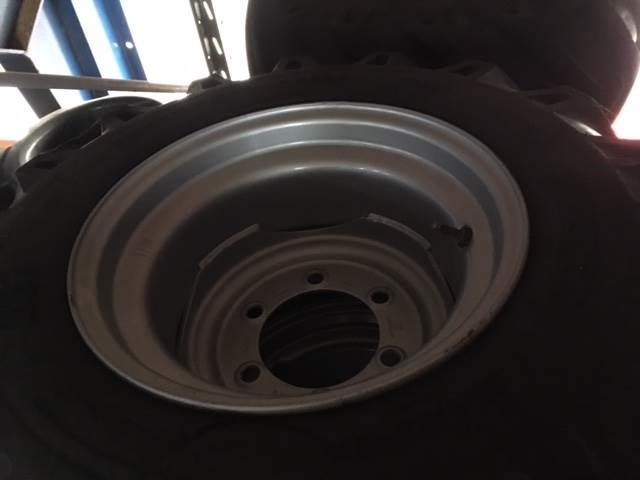 BKT 26,0X12,00X12 - Riepa - Lauksaimniecības tehnika: foto 2 BKT 26,0X12,00X12 - Riepa - Lauksaimniecības tehnika: foto 2