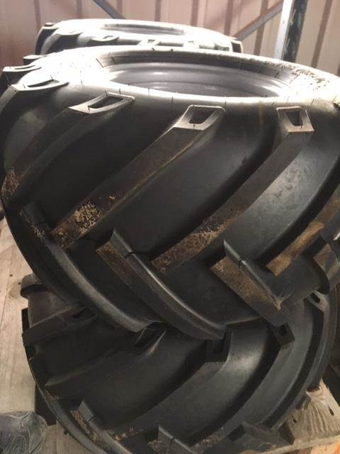 BKT 26,0X12,00X12 - Riepa - Lauksaimniecības tehnika: foto 1 BKT 26,0X12,00X12 - Riepa - Lauksaimniecības tehnika: foto 1