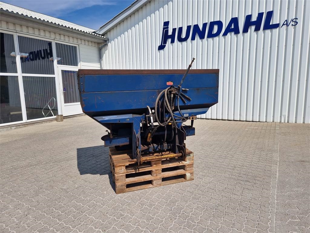 Bogballe C II HYDRAULISK - Minerālmēslu izkliedētājs: foto 1 Bogballe C II HYDRAULISK - Minerālmēslu izkliedētājs: foto 1