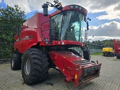 Case IH AXIAL FLOW 8010 - Labības kombains: foto 4 Case IH AXIAL FLOW 8010 - Labības kombains: foto 4