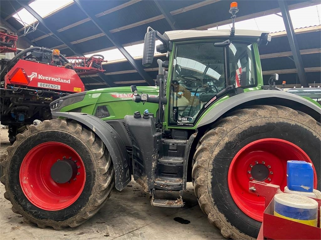 Fendt 942 942 GEN6 PROFIPL - Traktors: foto 2 Fendt 942 942 GEN6 PROFIPL - Traktors: foto 2