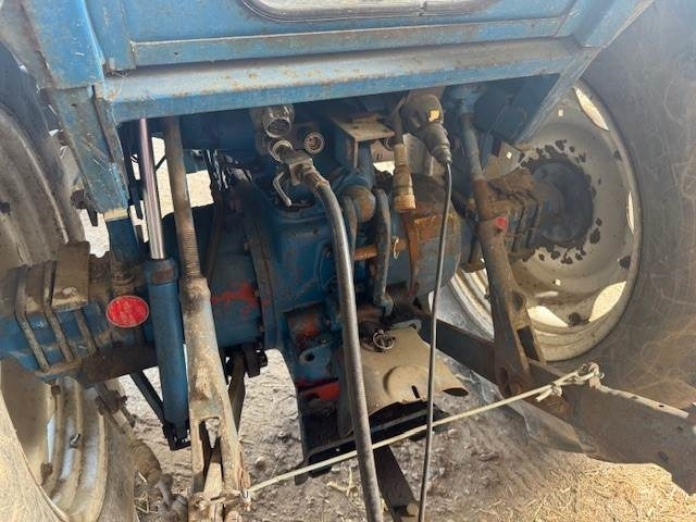 Ford 6600 - Traktors: foto 5 Ford 6600 - Traktors: foto 5