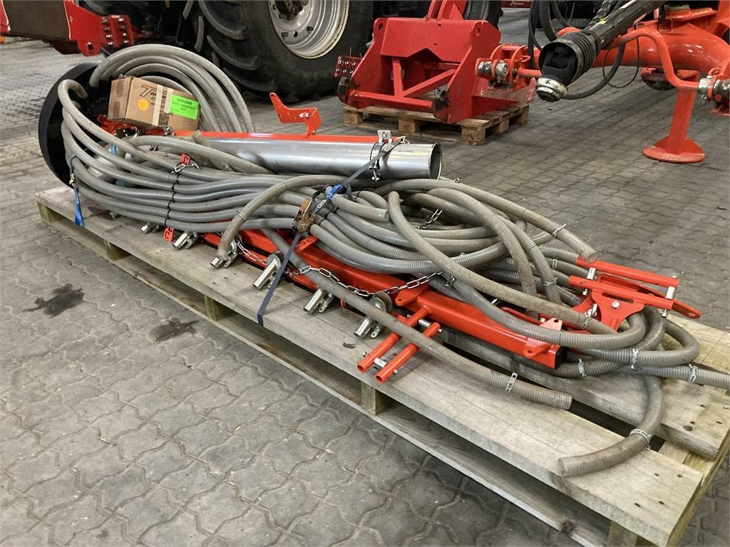 Kuhn TF FORDELERHOVE - Sēšanas tehnika: foto 2 Kuhn TF FORDELERHOVE - Sēšanas tehnika: foto 2