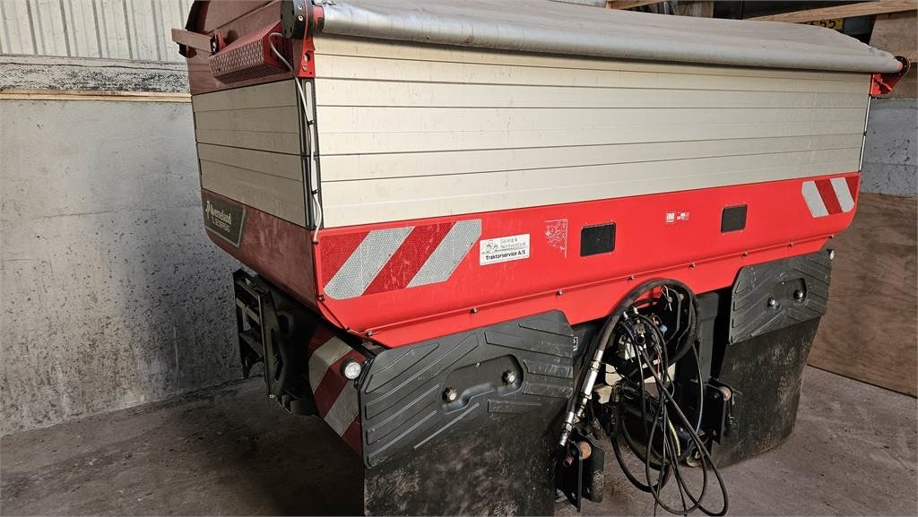 Kverneland TL-GEOSPREAD - Minerālmēslu izkliedētājs: foto 2 Kverneland TL-GEOSPREAD - Minerālmēslu izkliedētājs: foto 2