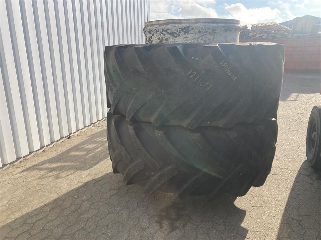 Michelin 650/75X38 - Riepa - Lauksaimniecības tehnika: foto 1 Michelin 650/75X38 - Riepa - Lauksaimniecības tehnika: foto 1