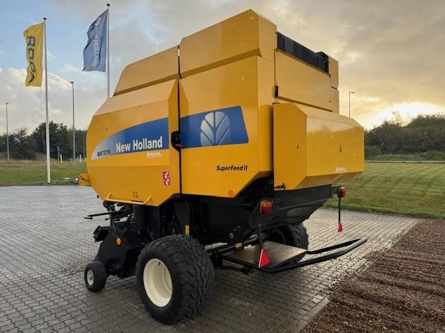 New Holland BR7070 - Rituļu prese: foto 5 New Holland BR7070 - Rituļu prese: foto 5