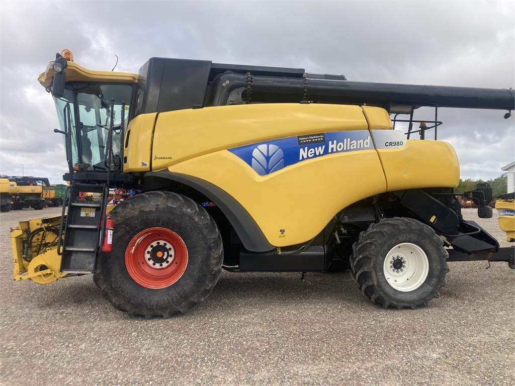 New Holland CR980SLH - Labības kombains: foto 4 New Holland CR980SLH - Labības kombains: foto 4