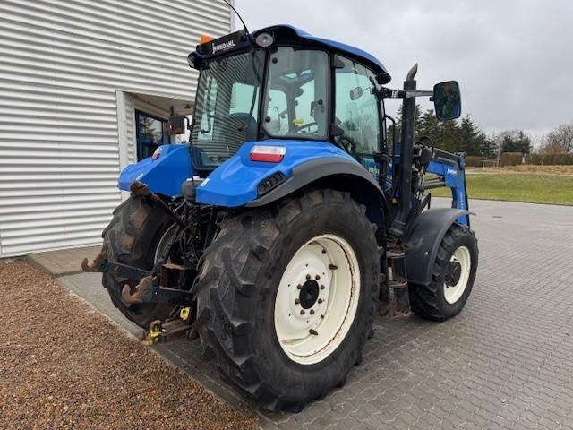 New Holland T5.115 EC - Traktors: foto 3 New Holland T5.115 EC - Traktors: foto 3
